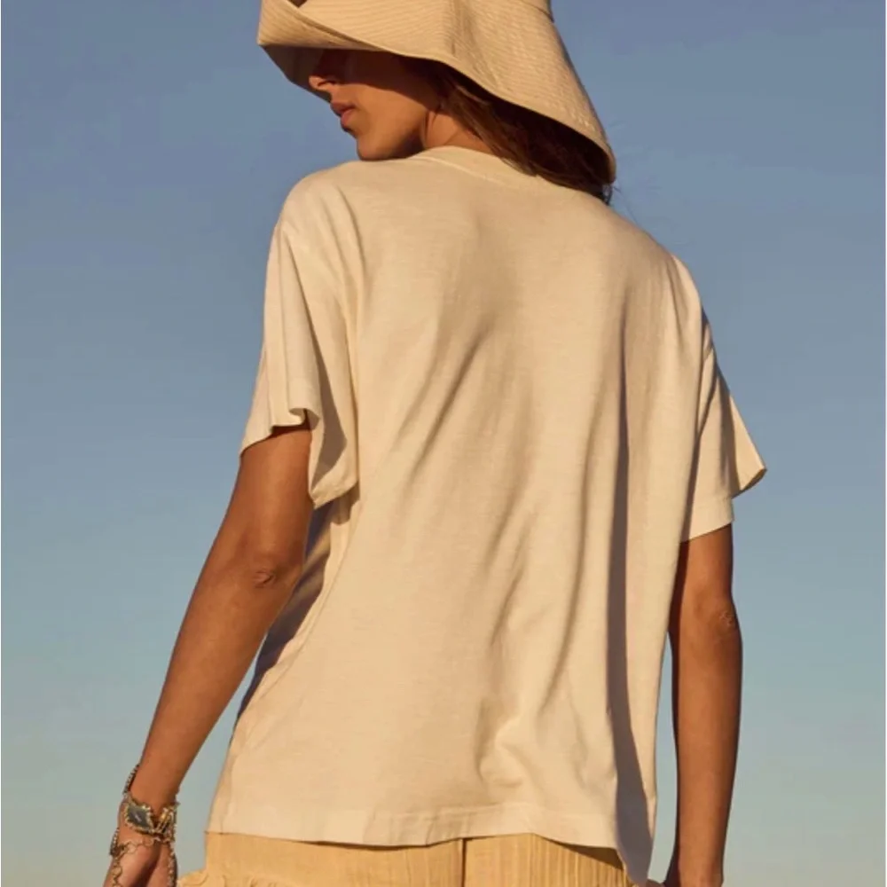 Spell The Mermaid Cove Appliqué Tee in White Sands - Picture 3 of 10